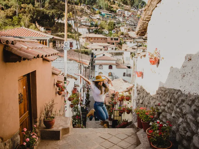 How to Take a Selfie on Your Solo Travel